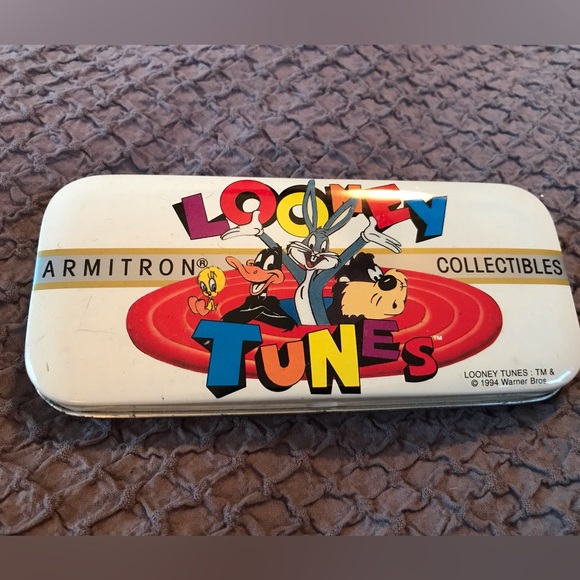 Looney Tunes 1994 Tweety Bird watch. - Picture 2 of 11